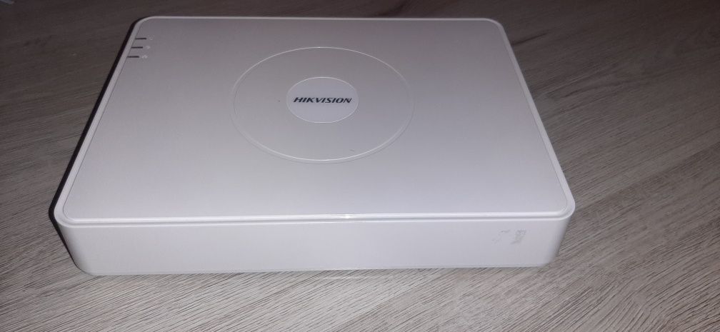 Hikvision 16 канала видео рекордер