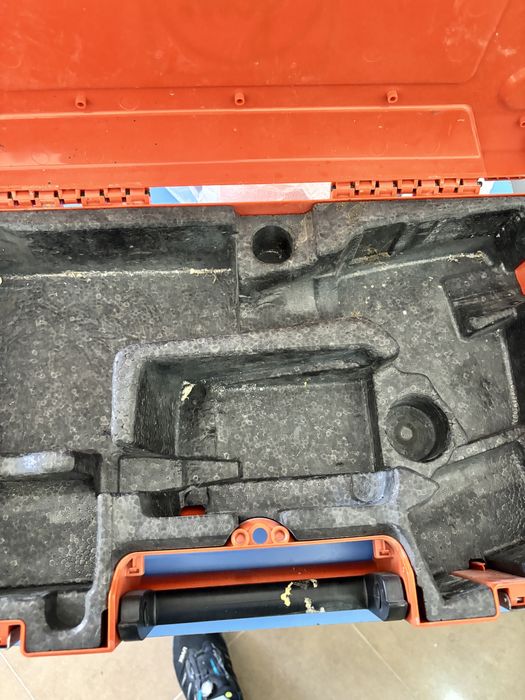 Fein, cutii si incarcator