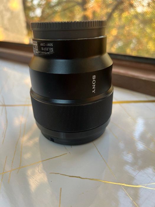 SONY fe 1.8/85 mm full frame Портретник
