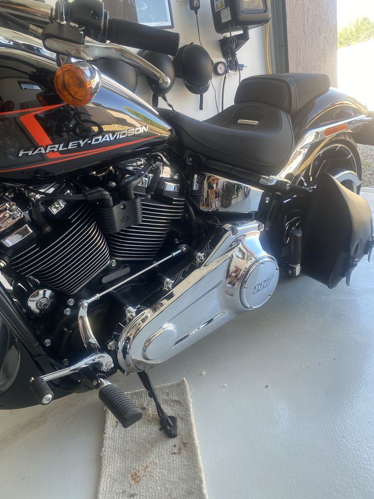 Harley Davidson breakout 117