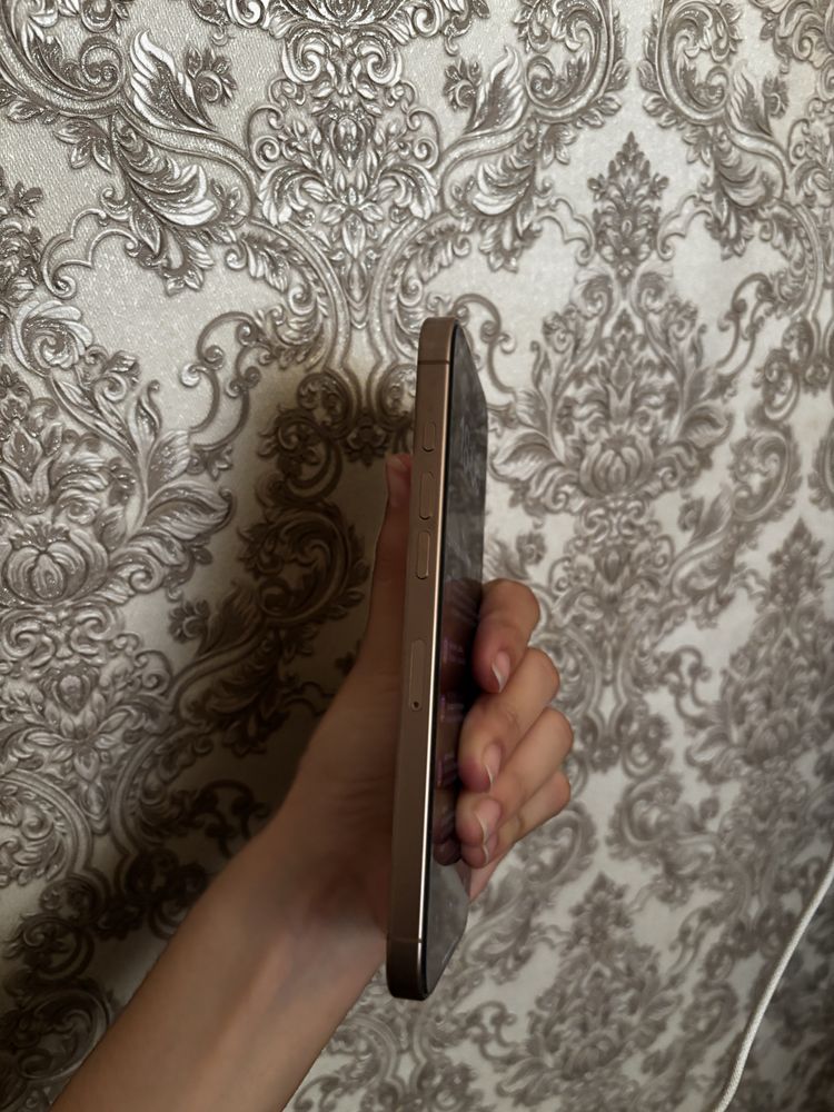 Iphone 16 pro max tilla rang