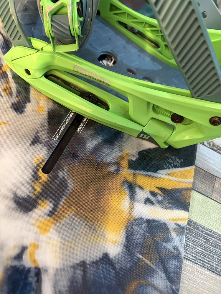Snowboard Burton Modified Fish 151 si legaturi