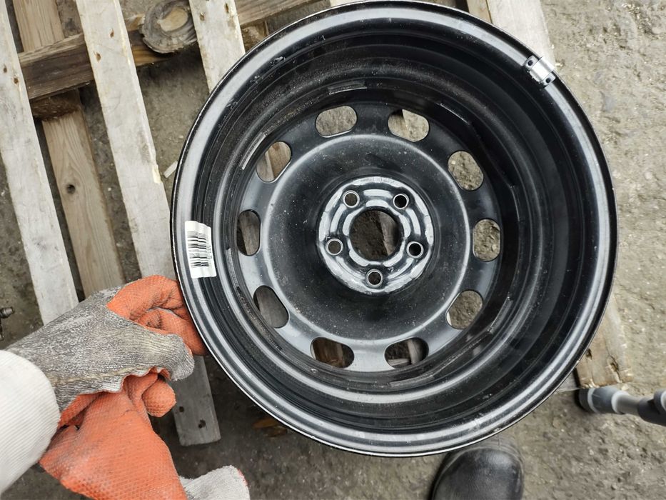 15 джанта 5х100 VW Golf4 Polo Audi A3 Seat Ibiza Skoda Fabia 6J et38