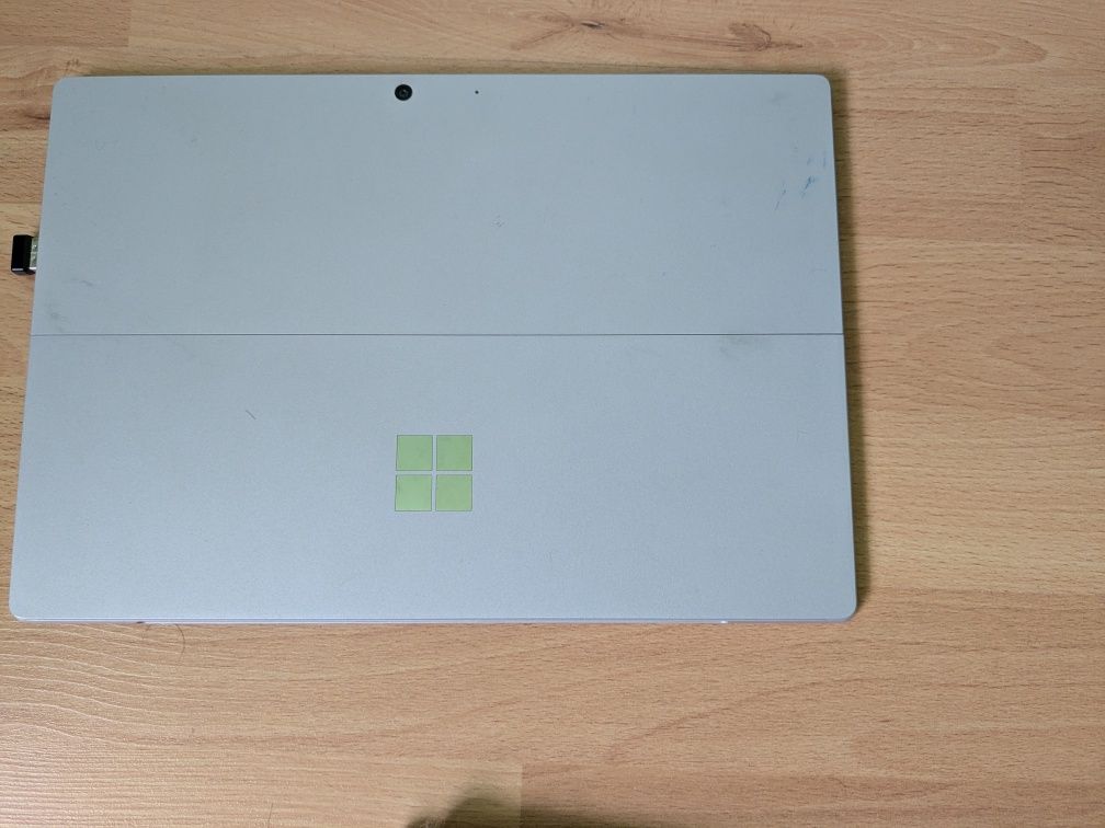 Microsoft Surface Pro 7