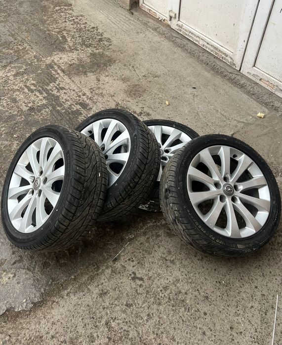 Jante Opel 5x110 R17 et 35