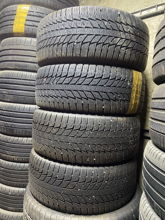 Комплект зимние шины 245/45/18 245/45R18 Triangle.