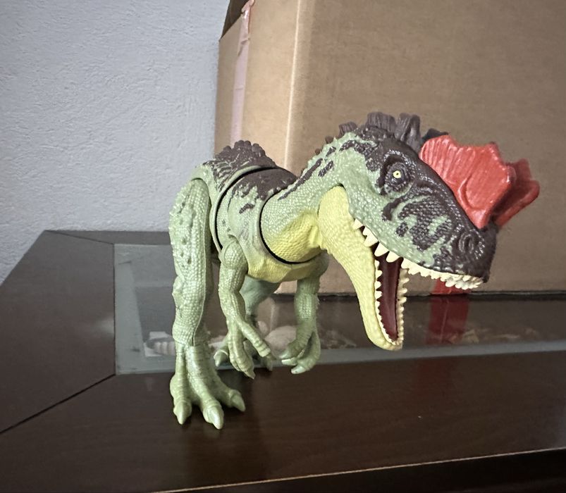 Джурасик свят , yangchuanosaurus