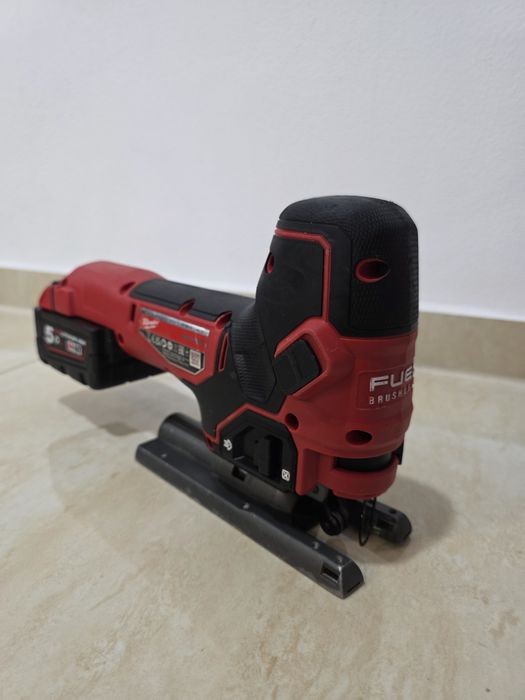 Fierastrau pendular Milwaukee M18 FBJS