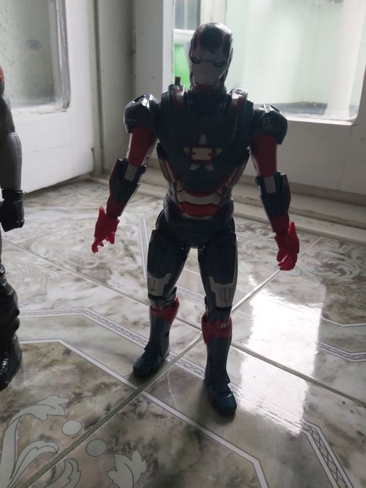 Играчки на Марвел (Marvel )
