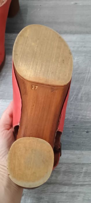 Benvenuti * Saboti rosii din piele naturala,nr.37