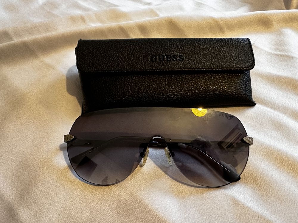 Слънчеви очила Guess нови