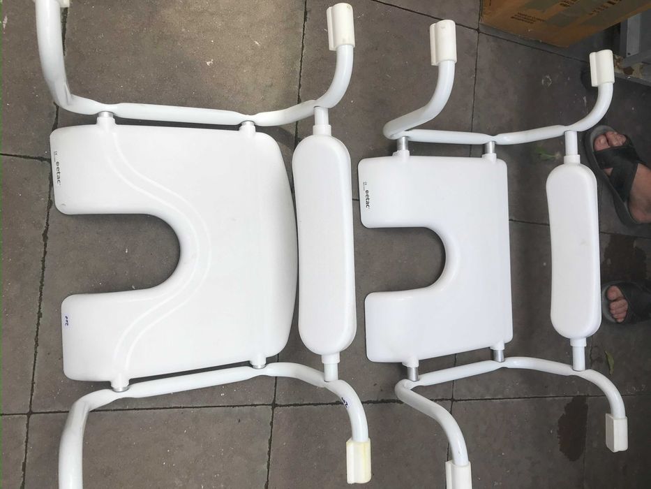 Vand scaun ptr Vana Baie ptr persoane batrane