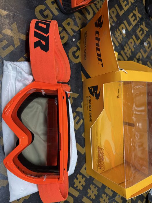 Продавам очила THOR