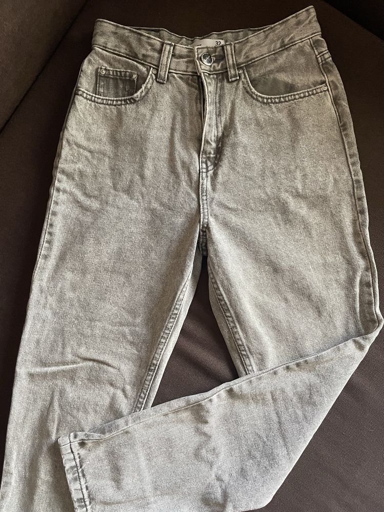Дънки тип mom fit