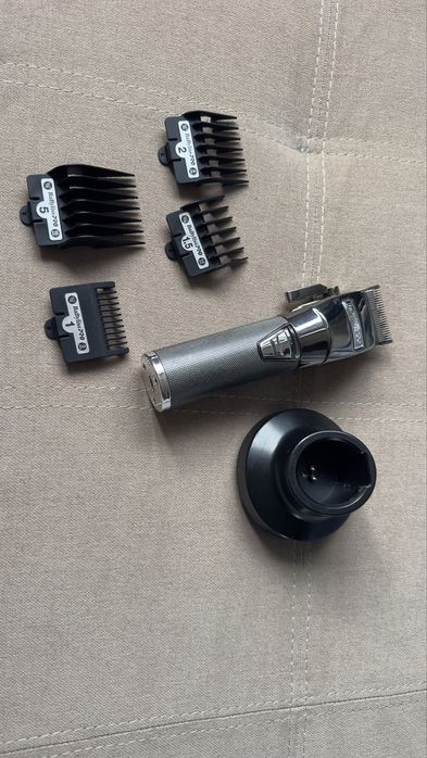 Mașină de tuns profesională BaByliss PRO FX7880E  pret 300 lei FIX