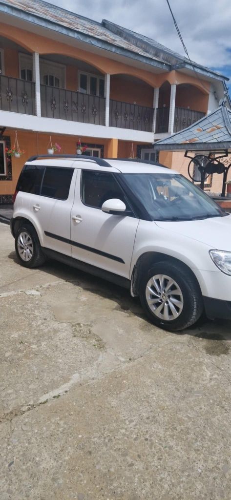 Vând Skoda Yeti 2.0 din 2011