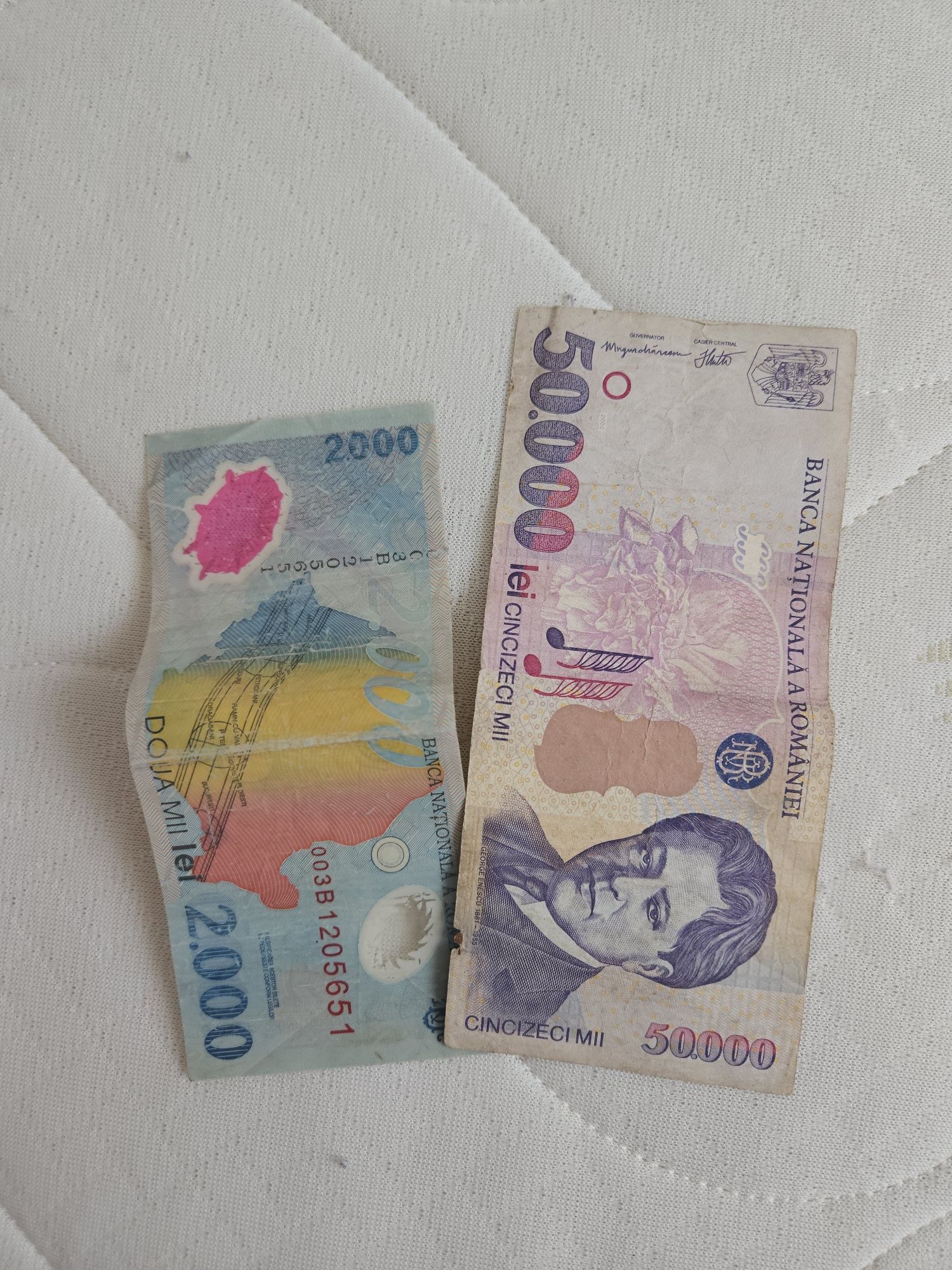 Vând bagnote de colecție vechi 1996 (50.000 lei / 2.000 lei)