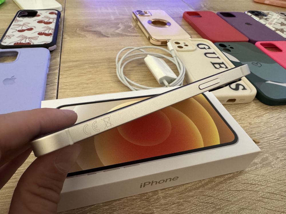 Iphone 12 като нов с 24 какъфа