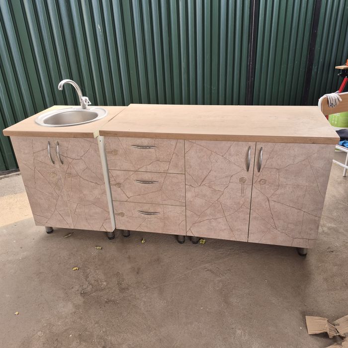 Продам кухный гарнитур