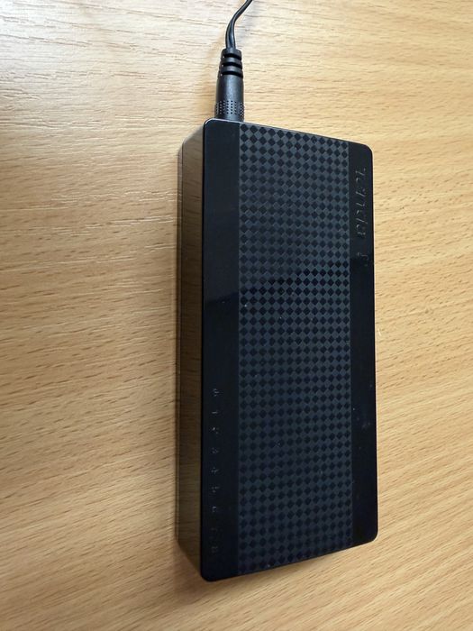 Switch Tenda 8 porturi