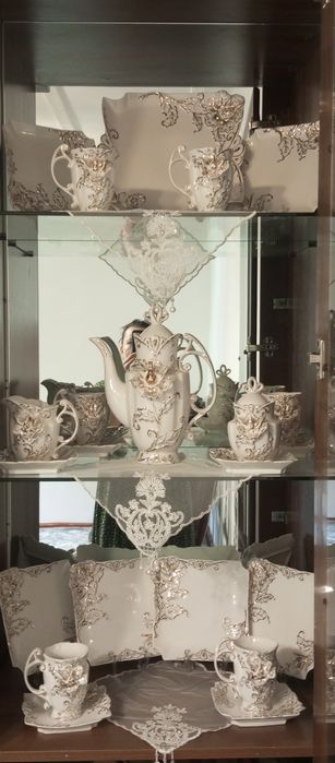 Servant 1ta qatori puwti 1ta qatori oq gulli