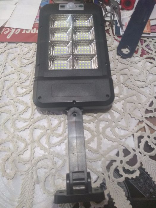 Lampă solară de putere mare