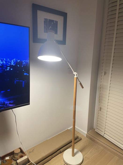 Бяла лампион - дърво и метал