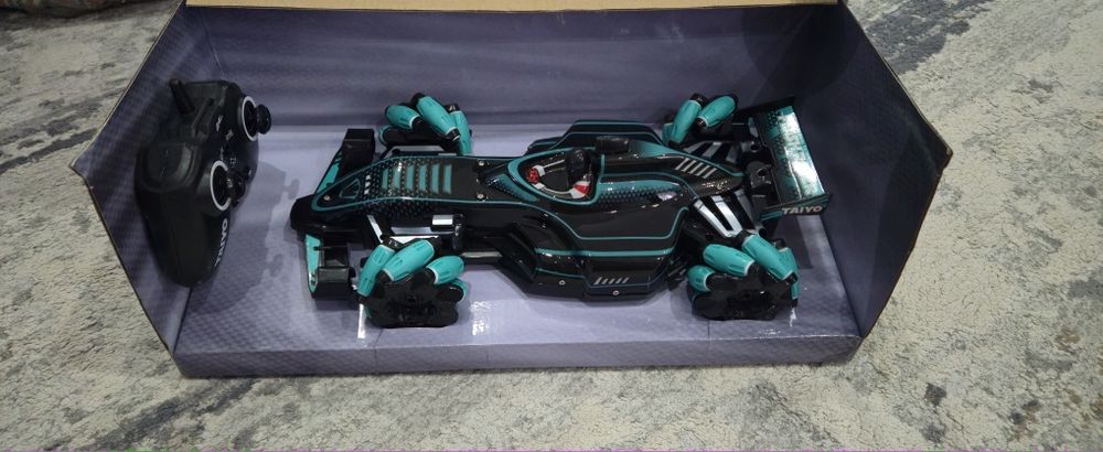 Masina cu telecomanda