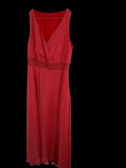 Шифонена лятна, нежна рокля. Нова.