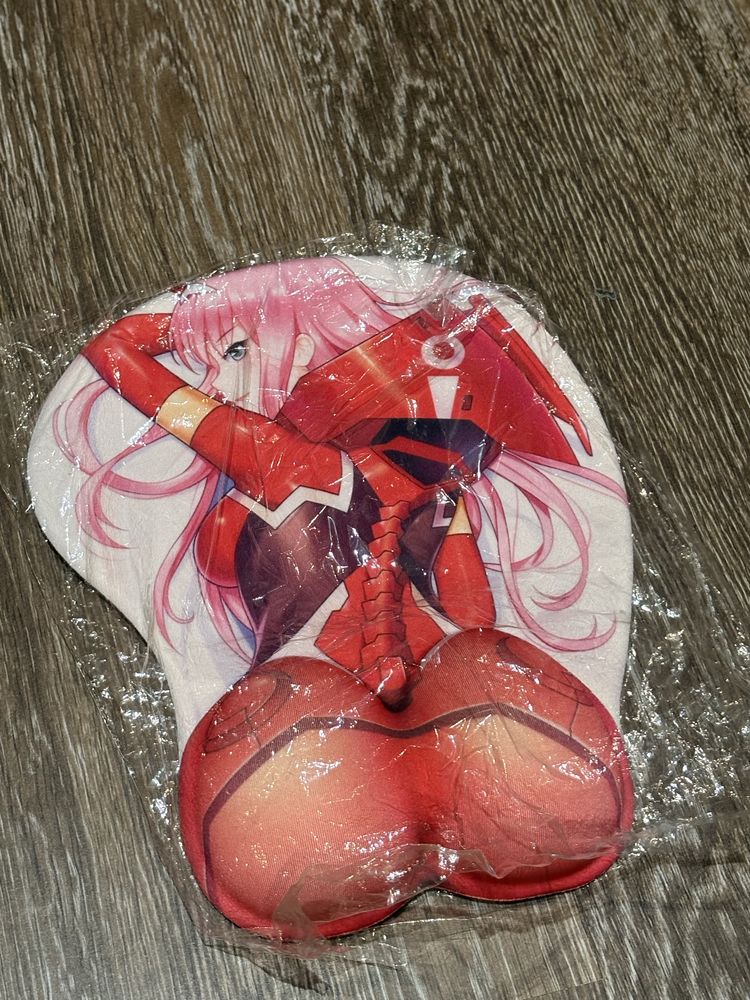 Mousepad Zero two