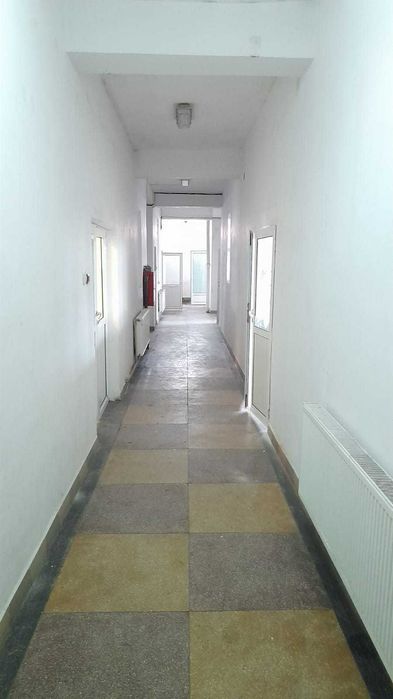 Ofer spre inchiriere Spatiu Comercial