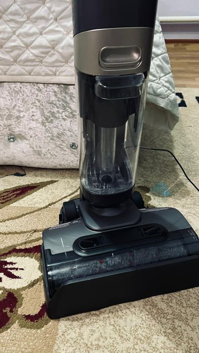 Беспроводной пылесос.