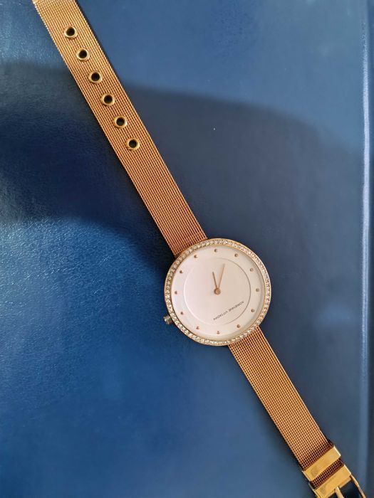 Работещ Дамски часовник Adriane Vittadini