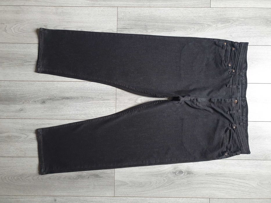 Blugi WRANGLER Authentics - Marime W44 L29 (Talie 116 cm)