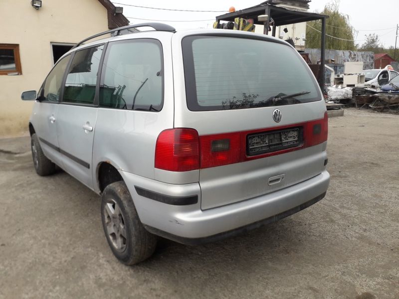 Dezmembram Volkswagen Sharan 1.9TDI