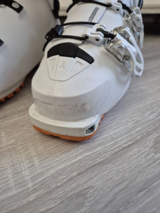 Clăpari Atomic Hawx 120 Ultra XTD ca noi