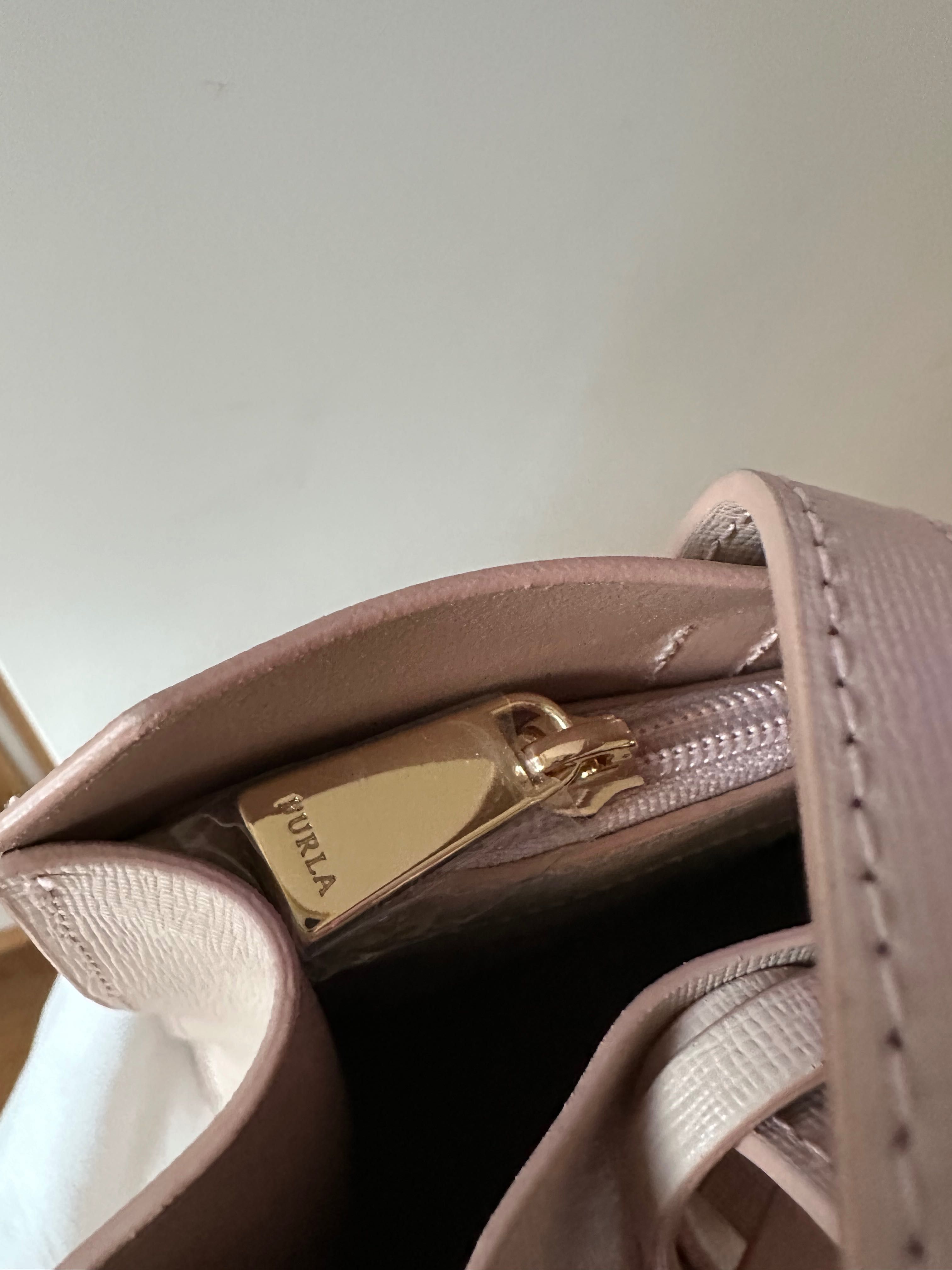 Нова дамска чанта Furla
