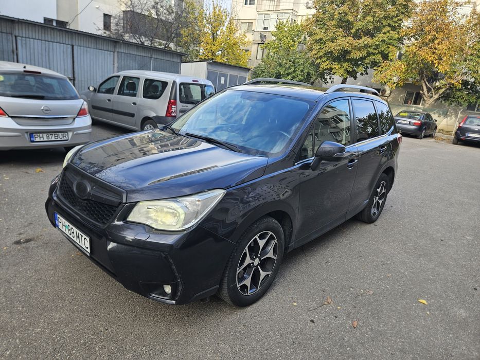 Vând Subaru Forester XT