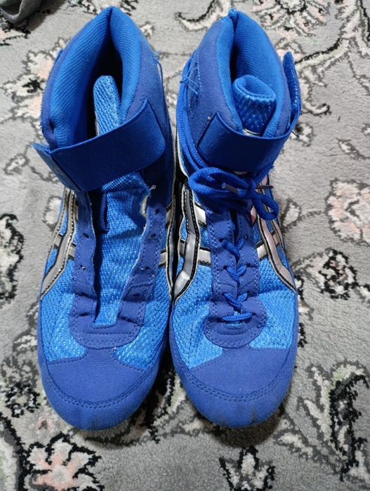 Борцовка , ASICS