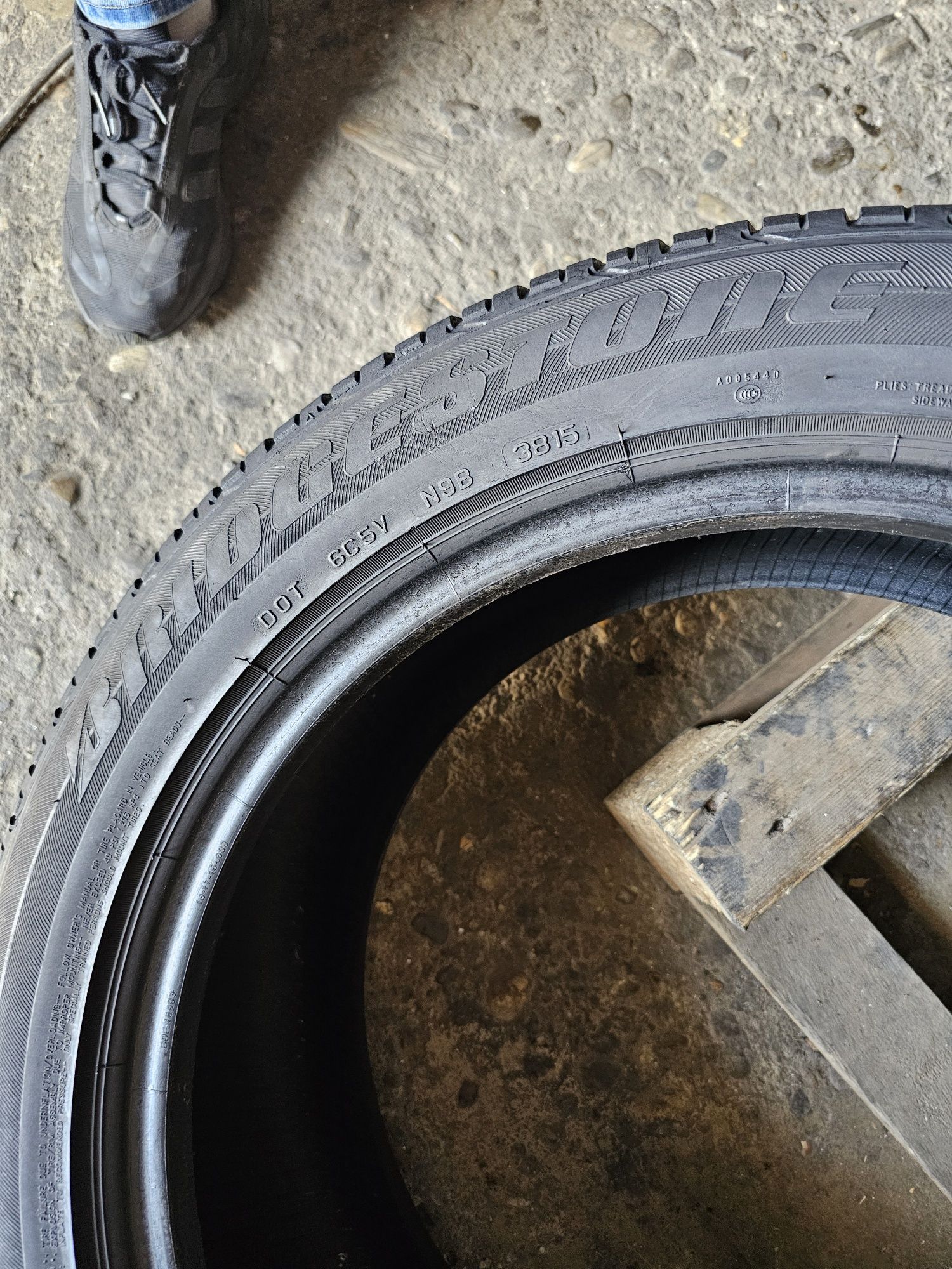 2 anvelope vara 235 50 18 Bridgestone