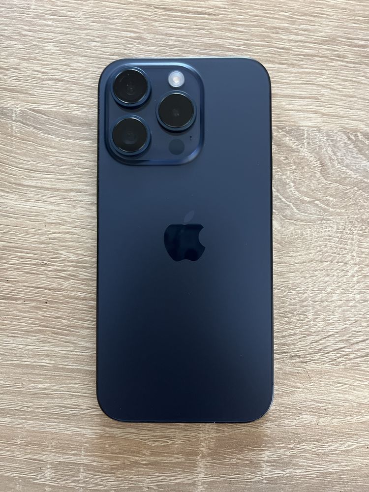 IPhone 15 Pro 256GB в отлично състояние