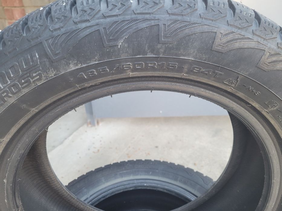 Зимние шины в хорошем состоянии