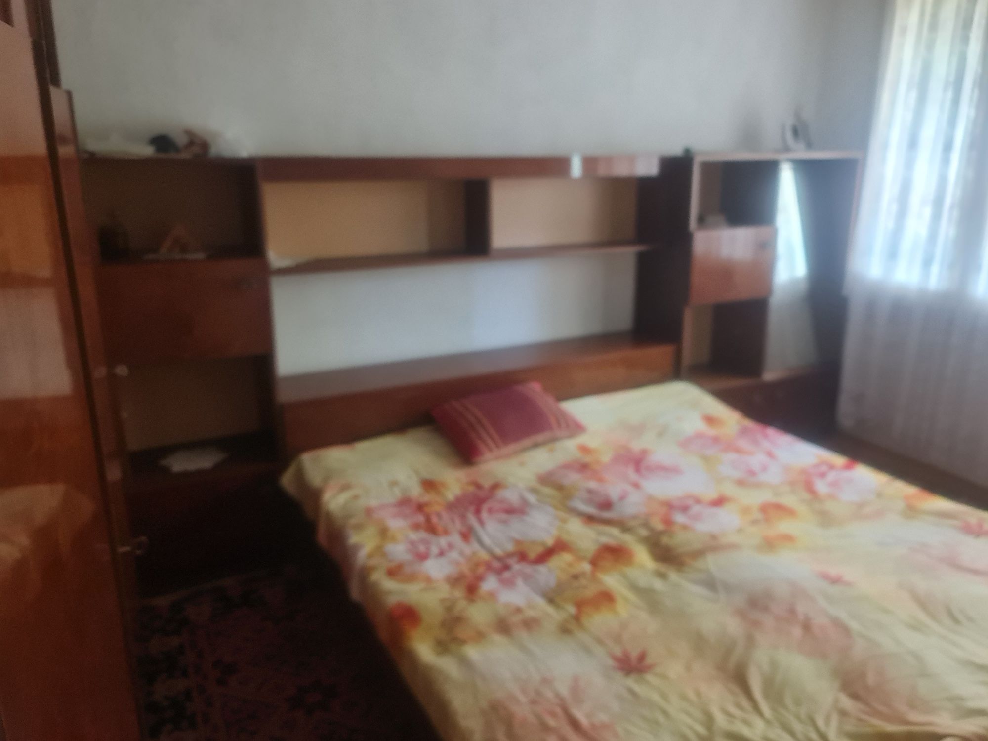 Продавам къща 286 кв.м. РЗП в с.Момчиловци