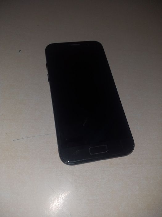 Telefon smartphone prezentabil.