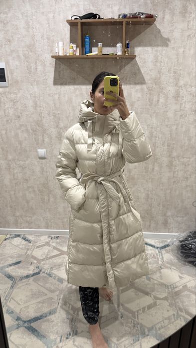 Продам куртки новые