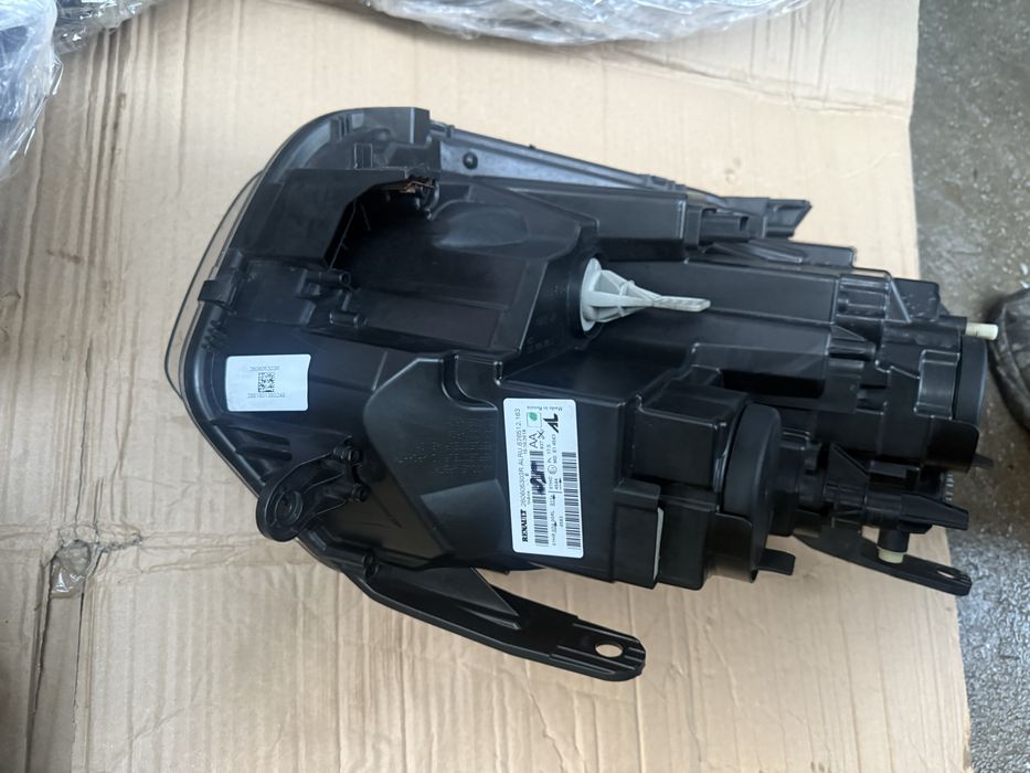 Vand far stanga Dacia Duster Hjd -2018/2021