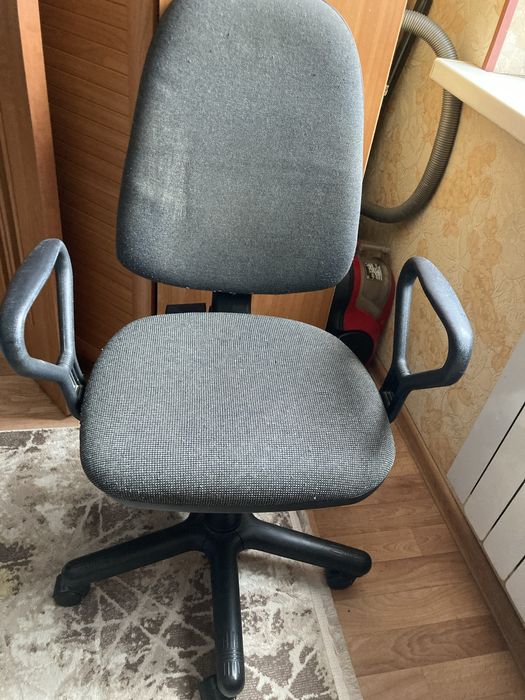 Компьютерное кресло