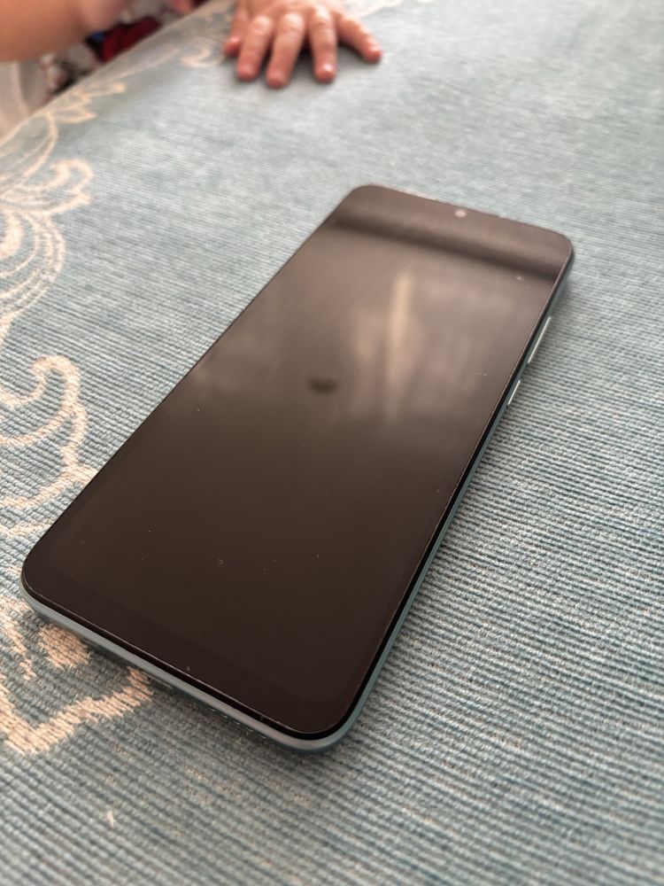 Redmi 10C в идеальном состоянии.