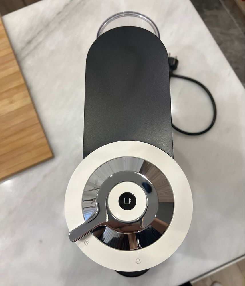 Кофемашина Nespresso Vertuo