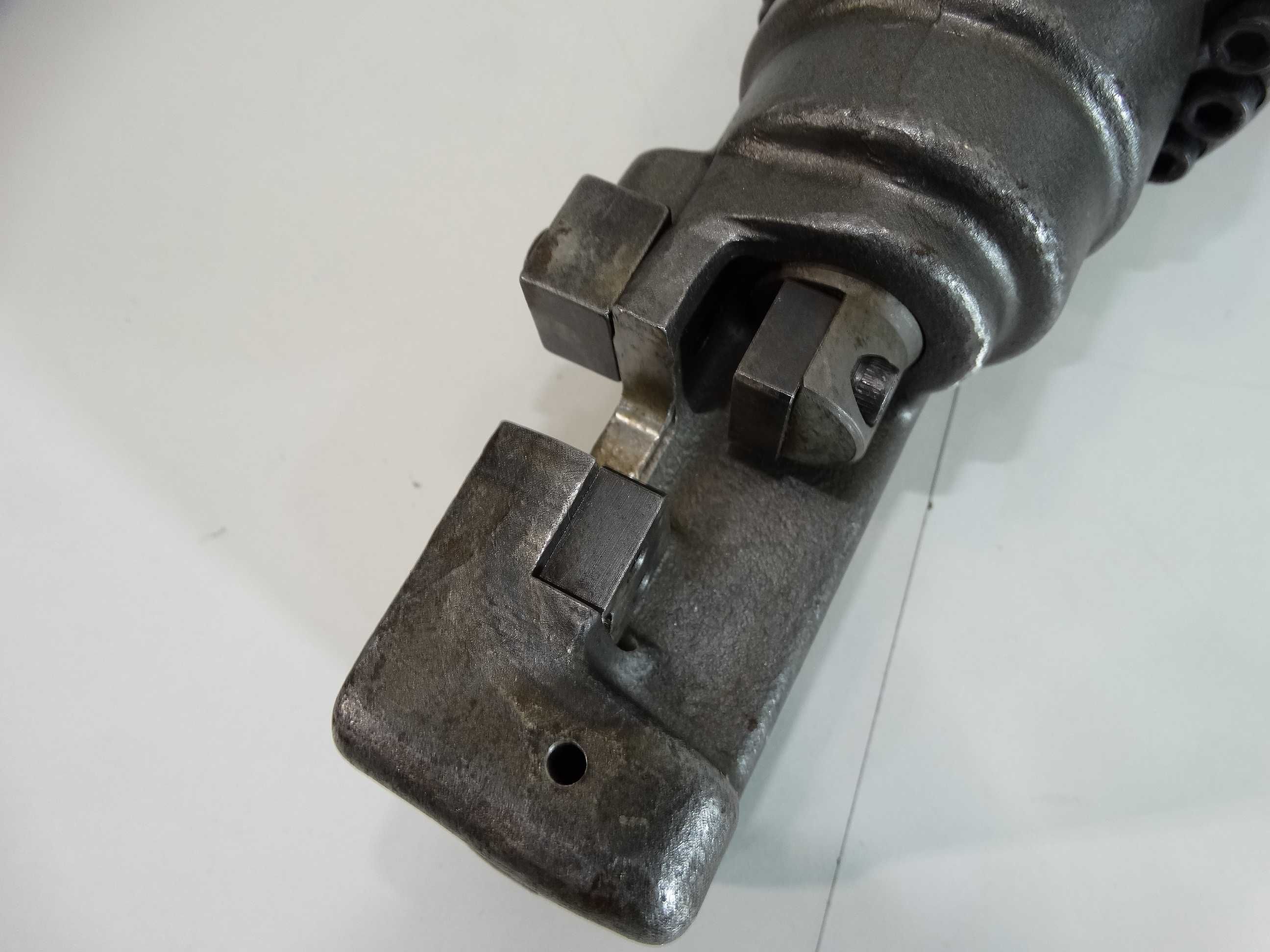 Makita DSC 163 - Машина за рязане на арматура до 16 мм